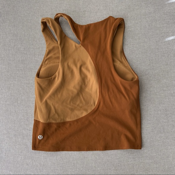 Lululemon nulu asymmetrical yoga tank top - Picture 2 of 4